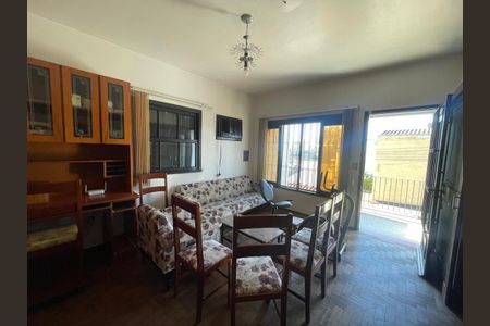 Casa à venda com 234m², 5 quartos e 6 vagas