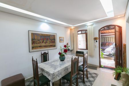 Casa à venda com 3 quartos, 128m² em Vila Jardim Leblon, Belo Horizonte