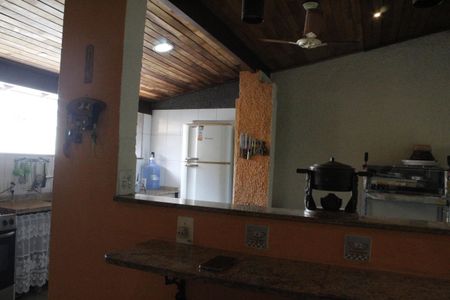 Casa de condomínio à venda com 350m², 2 quartos e 2 vagasCozinha