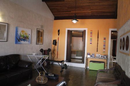 Casa de condomínio à venda com 350m², 2 quartos e 2 vagasSala