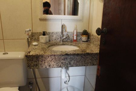 Casa de condomínio à venda com 350m², 2 quartos e 2 vagasBanheiro Social