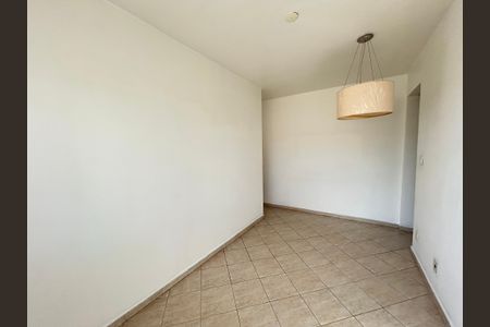 Sala de apartamento para alugar com 3 quartos, 71m² em Todos Os Santos, Rio de Janeiro
