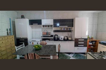 Casa para alugar com 199m², 4 quartos e 1 vaga