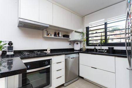 Cozinha Americana de casa de condomínio para alugar com 2 quartos, 154m² em Vila Ipojuca, São Paulo