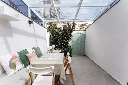 Casa de condomínio à venda com 154m², 2 quartos e 2 vagasChurrasqueira