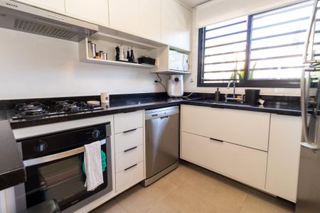 Casa de condomínio à venda com 154m², 2 quartos e 2 vagas Casa de condomínio à venda com 154m², 2 quartos e 2 vagasCozinha