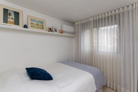 Casa de condomínio à venda com 154m², 2 quartos e 2 vagasSuíte