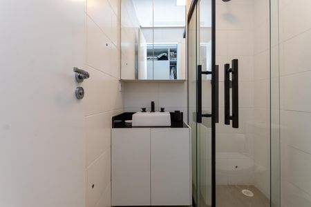Casa de condomínio à venda com 154m², 2 quartos e 2 vagasBanheiro da Suíte