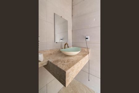 Apartamento para alugar com 330m², 3 quartos e 1 vagaBanheiro Suíte 2