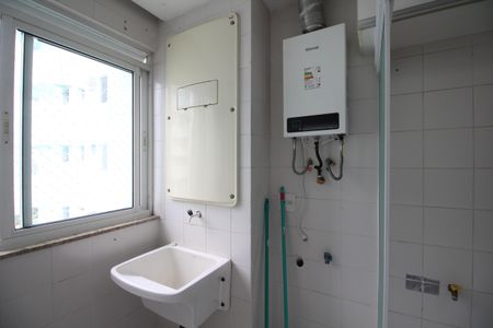 Apartamento à venda com 78m², 2 quartos e 1 vagaÁrea de Serviço