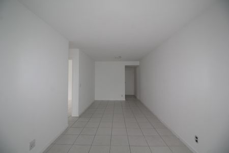 Sala de apartamento para alugar com 2 quartos, 78m² em Barra Olímpica, Rio de Janeiro