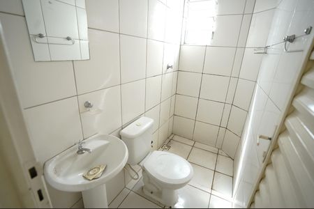 Casa para alugar com 56m², 2 quartos e sem vaga