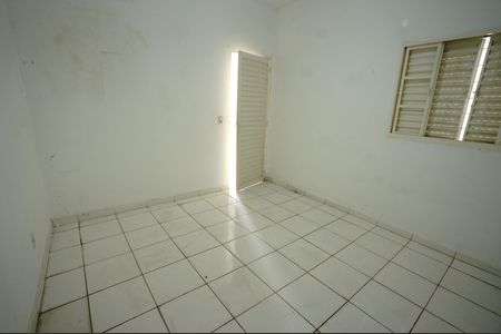 Casa para alugar com 56m², 2 quartos e sem vaga