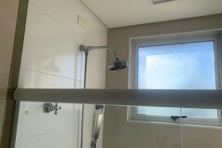 Apartamento para alugar com 204m², 3 quartos e 3 vagas Apartamento para alugar com 204m², 3 quartos e 3 vagasBanheiro da Suíte 2