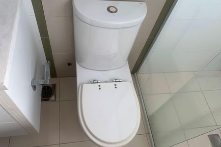 Apartamento para alugar com 204m², 3 quartos e 3 vagas Apartamento para alugar com 204m², 3 quartos e 3 vagasBanheiro da Suíte 2