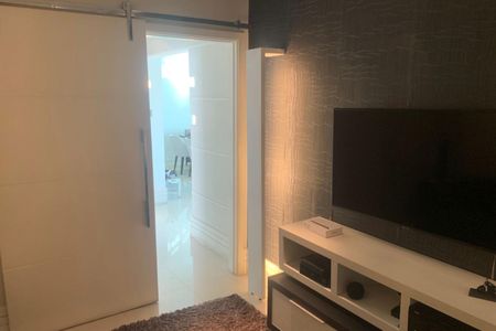 Apartamento para alugar com 204m², 3 quartos e 3 vagas Apartamento para alugar com 204m², 3 quartos e 3 vagasQuarto