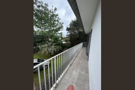 Casa para alugar com 80m², 3 quartos e 2 vagas Casa para alugar com 80m², 3 quartos e 2 vagasVaranda