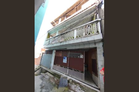 Casa para alugar com 300m², 3 quartos e 1 vaga Casa para alugar com 300m², 3 quartos e 1 vagaFachada