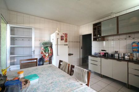 Casa para alugar com 300m², 3 quartos e 1 vaga Casa para alugar com 300m², 3 quartos e 1 vagaCozinha