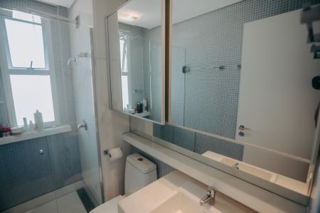 Apartamento à venda com 460m², 3 quartos e 6 vagasBanheiro da Suíte