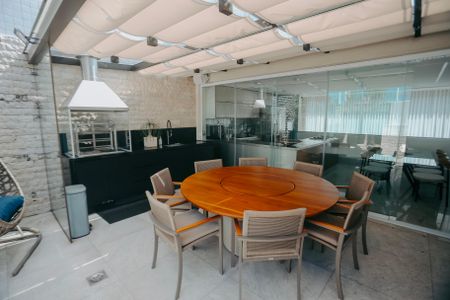 Apartamento à venda com 460m², 3 quartos e 6 vagasVaranda do Cozinha