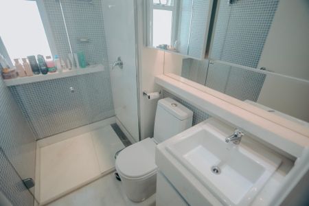 Apartamento à venda com 460m², 3 quartos e 6 vagasBanheiro social