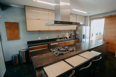 Apartamento à venda com 460m², 3 quartos e 6 vagasCozinha