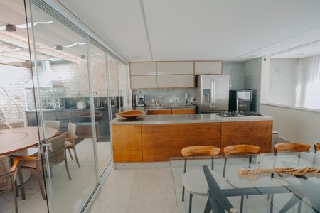 Apartamento à venda com 460m², 3 quartos e 6 vagasSala 2