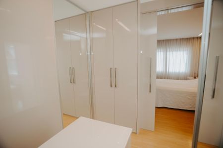 Apartamento à venda com 460m², 3 quartos e 6 vagasBanheiro da Suíte 2