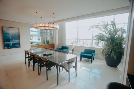 Apartamento à venda com 460m², 3 quartos e 6 vagasSala