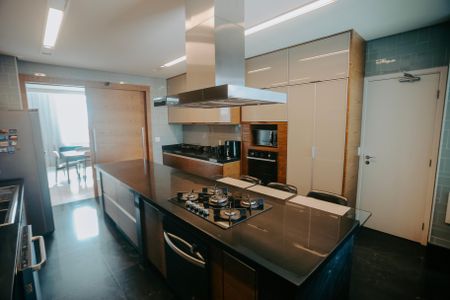 Apartamento à venda com 460m², 3 quartos e 6 vagasCozinha