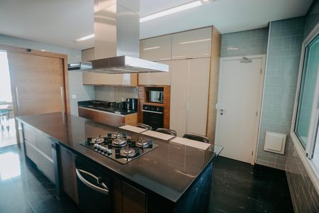 Apartamento à venda com 460m², 3 quartos e 6 vagasCozinha