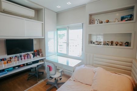 Apartamento à venda com 460m², 3 quartos e 6 vagasQuarto 2