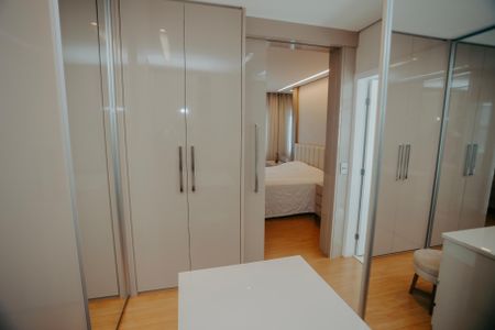 Apartamento à venda com 460m², 3 quartos e 6 vagasCloset da Suíte 2 