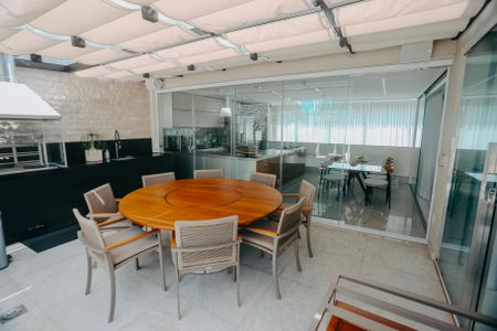 Apartamento à venda com 460m², 3 quartos e 6 vagasVaranda do Cozinha