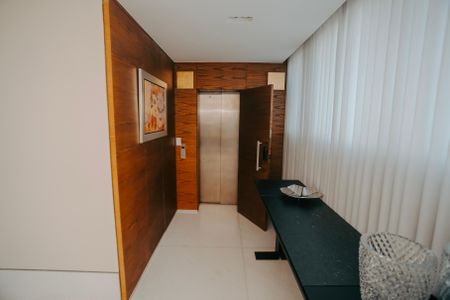 Apartamento à venda com 460m², 3 quartos e 6 vagasCorredor