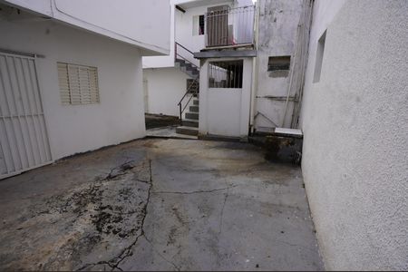 Casa para alugar com 45m², 1 quarto e sem vaga
