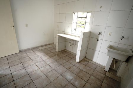 Casa para alugar com 45m², 1 quarto e sem vaga