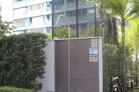 Studio à venda com 50m², 1 quarto e 1 vagaPiscina