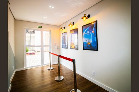 Apartamento para alugar com 42m², 2 quartos e 1 vaga Apartamento para alugar com 42m², 2 quartos e 1 vagaÁrea comum - Cinema