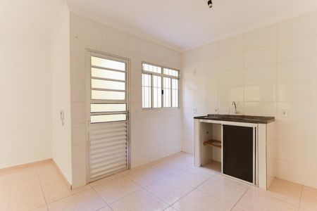 Casa de condomínio para alugar com 70m², 2 quartos e sem vaga Casa de condomínio para alugar com 70m², 2 quartos e sem vagaCozinha