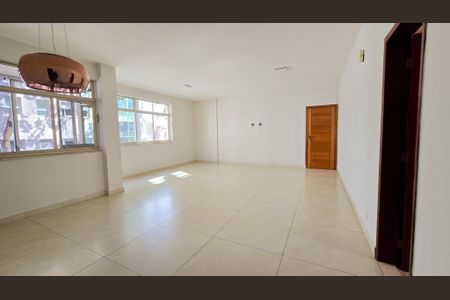 Apartamento para alugar com 160m², 4 quartos e 2 vagas
