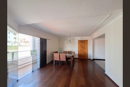 Apartamento à venda com 164m², 3 quartos e 4 vagasSala