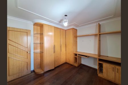 Apartamento à venda com 164m², 3 quartos e 4 vagasQuarto 2