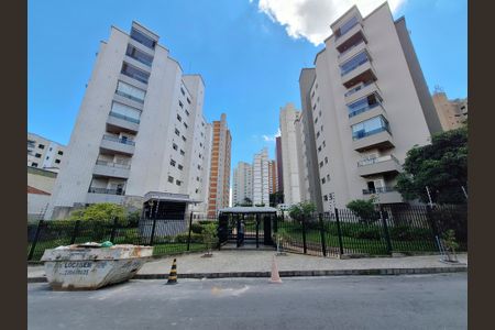 Apartamento à venda com 164m², 3 quartos e 4 vagasFachada