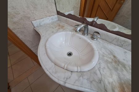 Apartamento à venda com 164m², 3 quartos e 4 vagasBanheiro