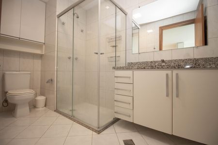 Studio para alugar com 38m², 1 quarto e 1 vaga Studio para alugar com 38m², 1 quarto e 1 vagaBanheiro Social