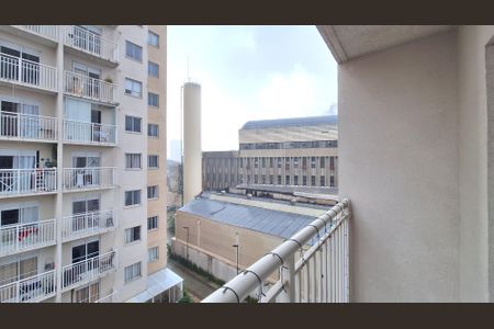 Apartamento para alugar com 37m², 2 quartos e sem vaga Apartamento para alugar com 37m², 2 quartos e sem vagaVaranda