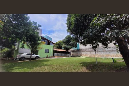 Casa para alugar com 1200m², 4 quartos e 4 vagas Casa para alugar com 1200m², 4 quartos e 4 vagasgramado