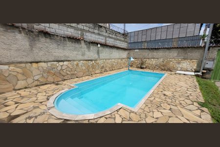 Casa para alugar com 1200m², 4 quartos e 4 vagas Casa para alugar com 1200m², 4 quartos e 4 vagaspiscina